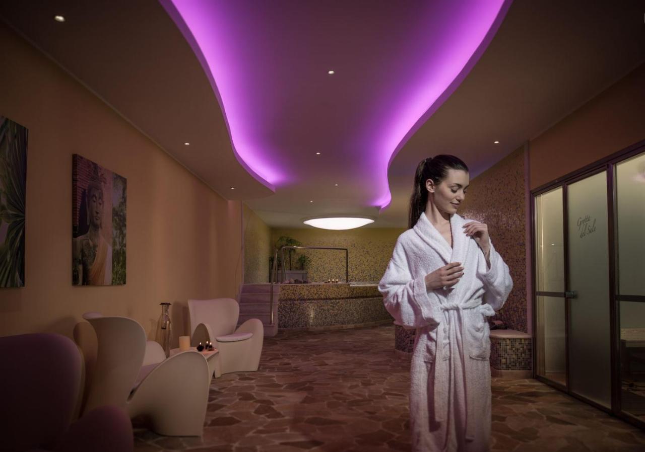 Lu' Hotel Carbonia Kültér fotó