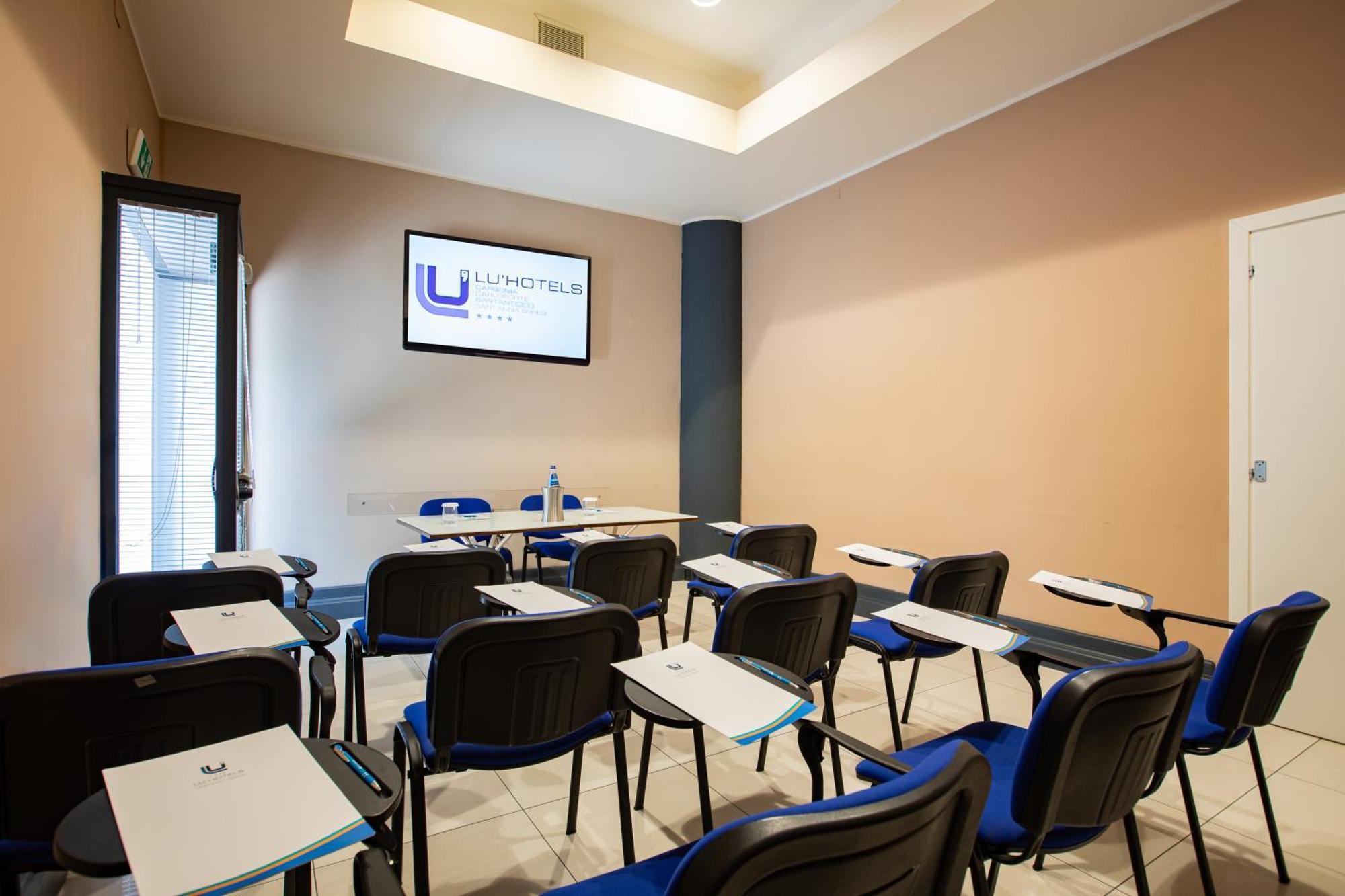 Lu' Hotel Carbonia Kültér fotó