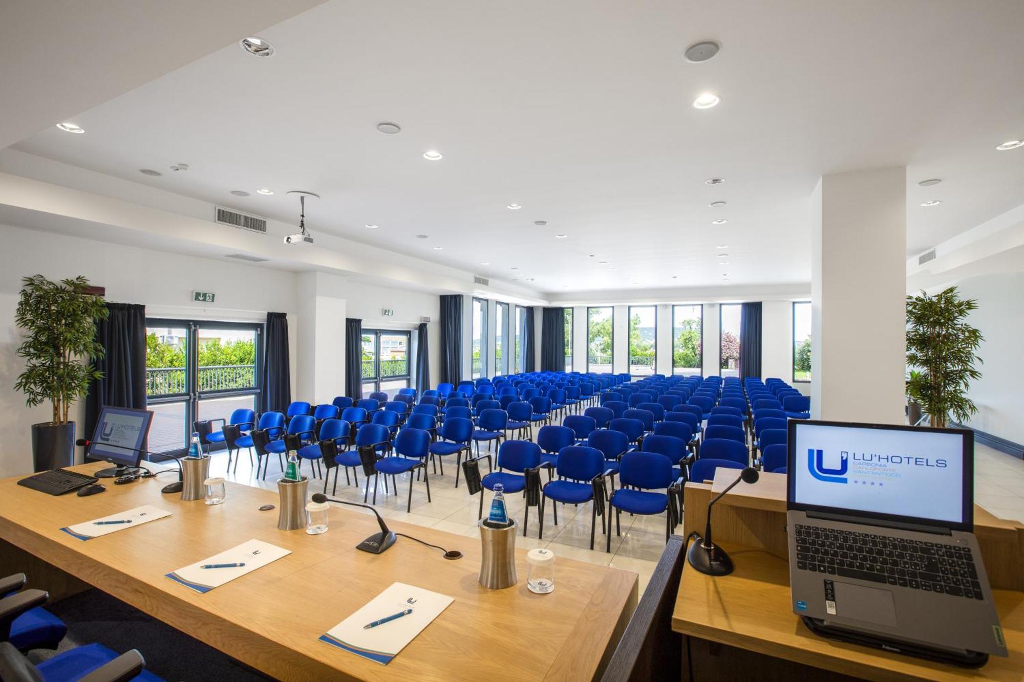 Lu' Hotel Carbonia Kültér fotó